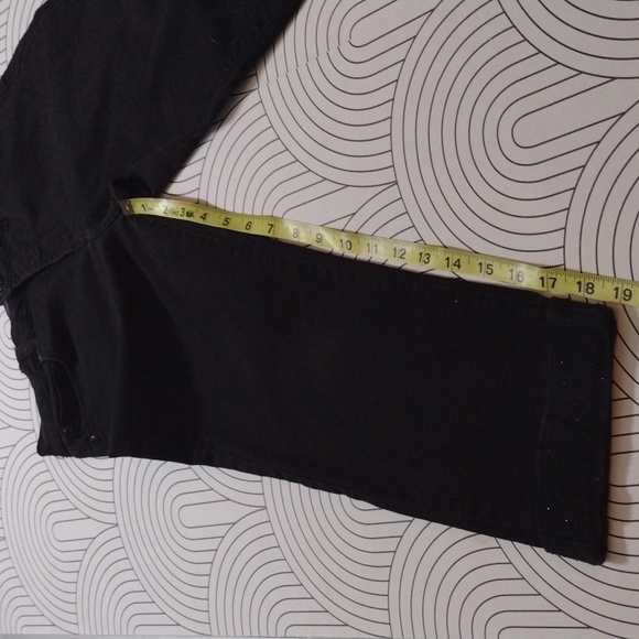 NYDJ black cropped - Picture 7 of 7